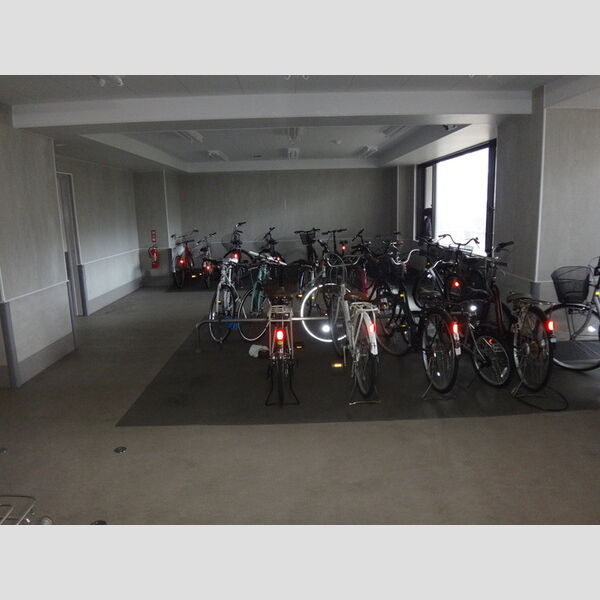カスタリア船橋0403号室 駐輪場