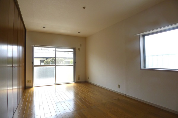 エンゼルハイム藤沢善行 リビング