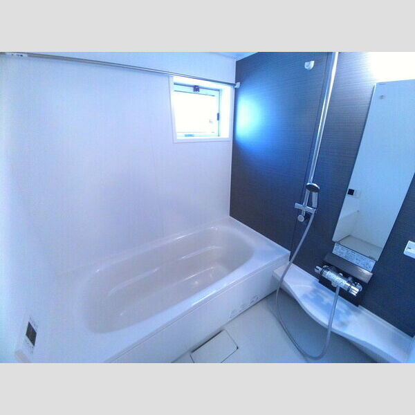 ヴェルドミールⅢ101号室 追い焚きと浴室乾燥機が付いた浴室