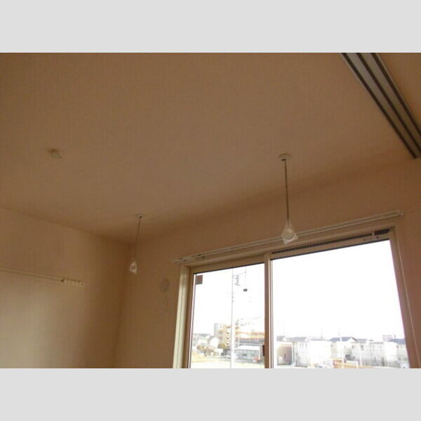 フリッシュ202号室 室内物干し