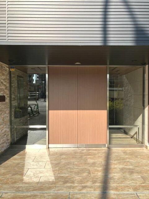 ディアスタ横濱中央 エントランス