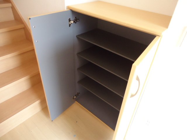 ラ・パーチェ205号室 シューズＢＯＸ