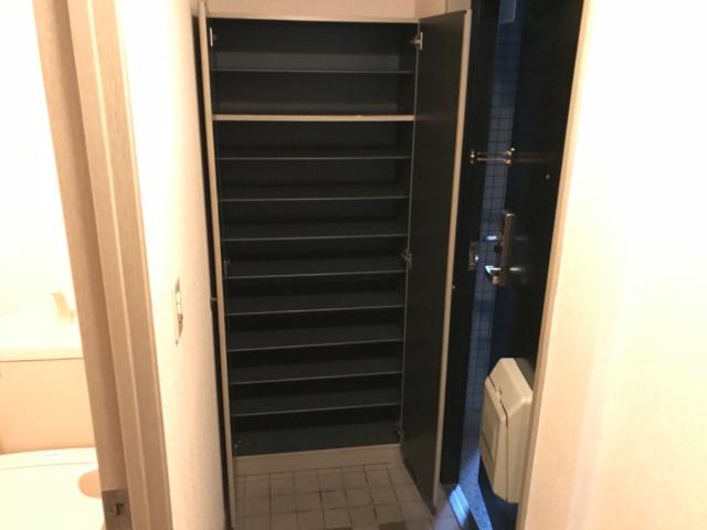 アメニティプレイス00601号室 玄関