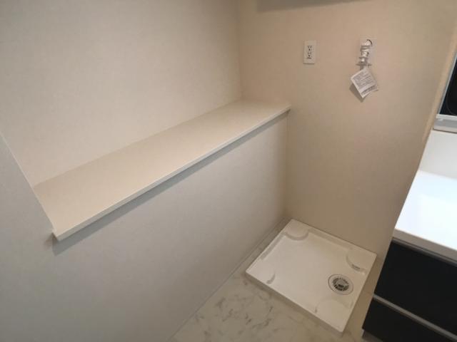 Ｌｏｔｕｓ　Ｖｉｓｔａ　堀の内（ロータス ヴィスタ・堀の内）301号室 洗濯機置場