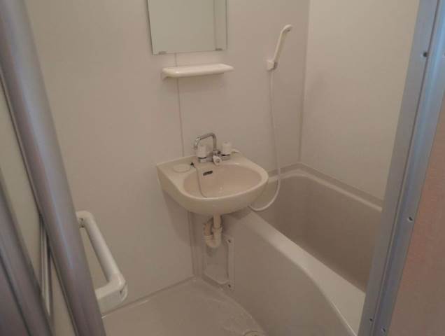 グラッチェ二俣川1階 ※別部屋写真参照