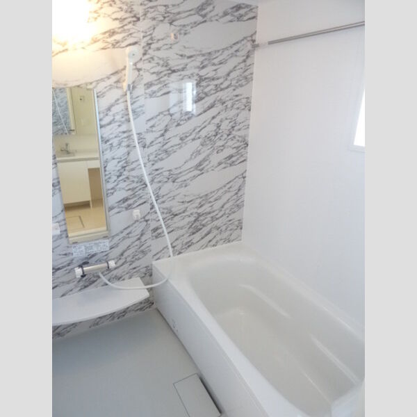 グリーンパレス宮沢 足が伸ばせる浴室一坪タイプ♪