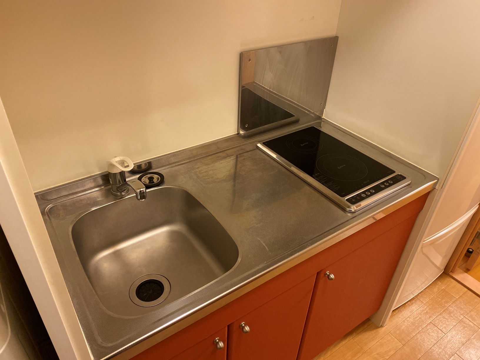 レオパレスプリマヴェーラ 玄関