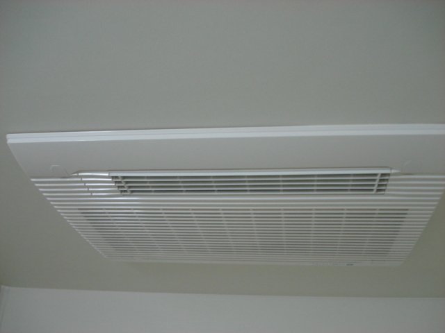 Ｋａｎａｌｏａ　-カナロア-101号室 浴室換気乾燥機（イメージ）