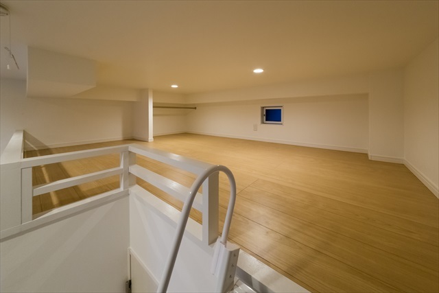 Ｆｌｅｕｒ　ｅ－ｕｒａｗａ リビング