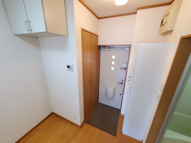 メゾン出雲 玄関