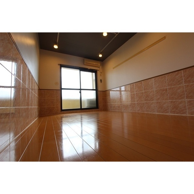 ゴールドウィン湘南 内観