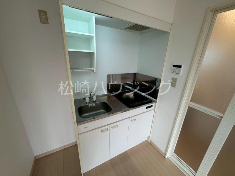 ラ・モンテ キッチン