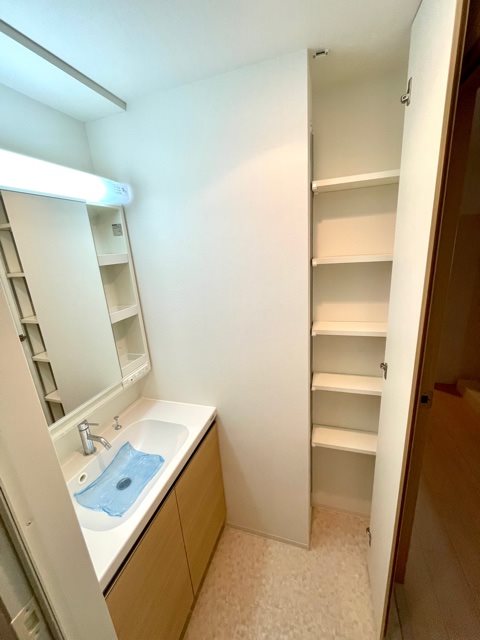 レジディア新御徒町Ⅱ6階 洗面