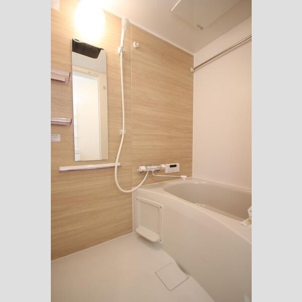 クレールコート井土ヶ谷201号室 浴室換気乾燥機付き