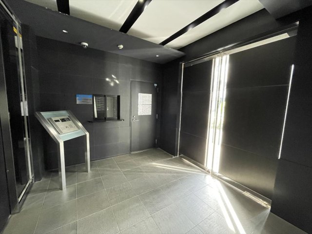 グラントゥルース王子404号室 エントランス