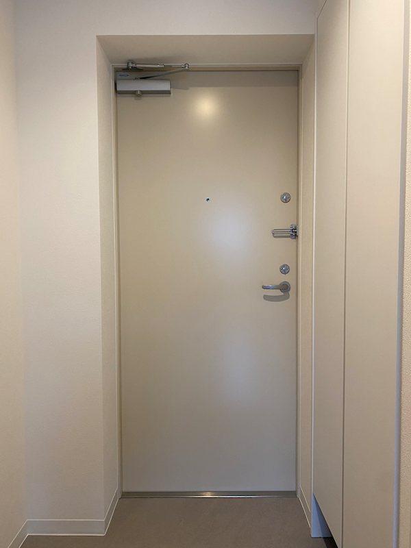 ジェノヴィア蕨1階 玄関