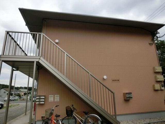 パインサークル 外観