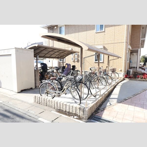 プティヴィラージュ　Ⅵ 駐輪場