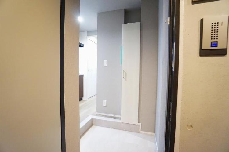 アルティザ葛西2階 玄関