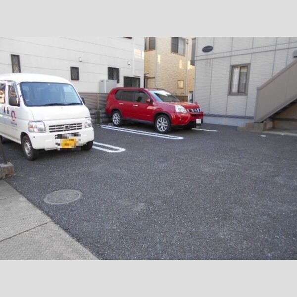 モナリエ水神前 駐車場