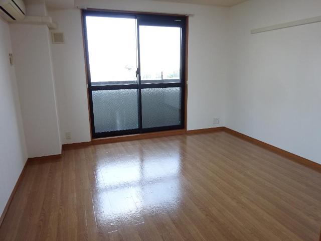 ローズガーデンＮＫＫ 洋室（501号室画像）