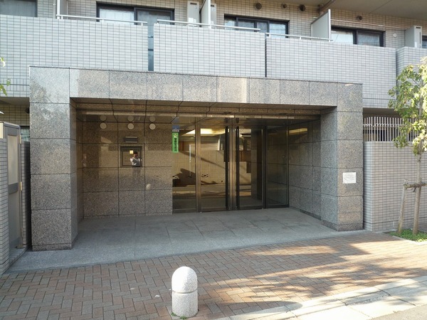 ルーブル新宿西落合伍番館504号室 エントランス