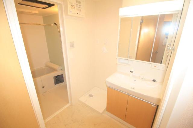 メゾン・ボヌール　大泉学園303号室 洗面