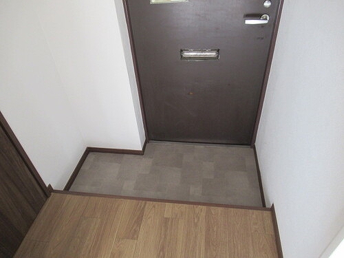 上永谷コーポラス 玄関