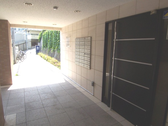 グラントゥルース目黒花房山401号室 エントランス