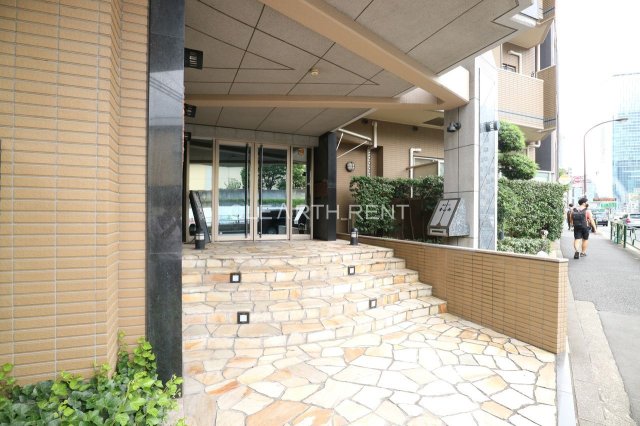 菱和パレス青山南3階 ★スタイリッシュなエントランス★
