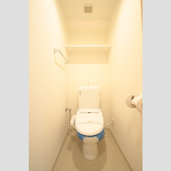 レジデンス大森302号室 302号室トイレ