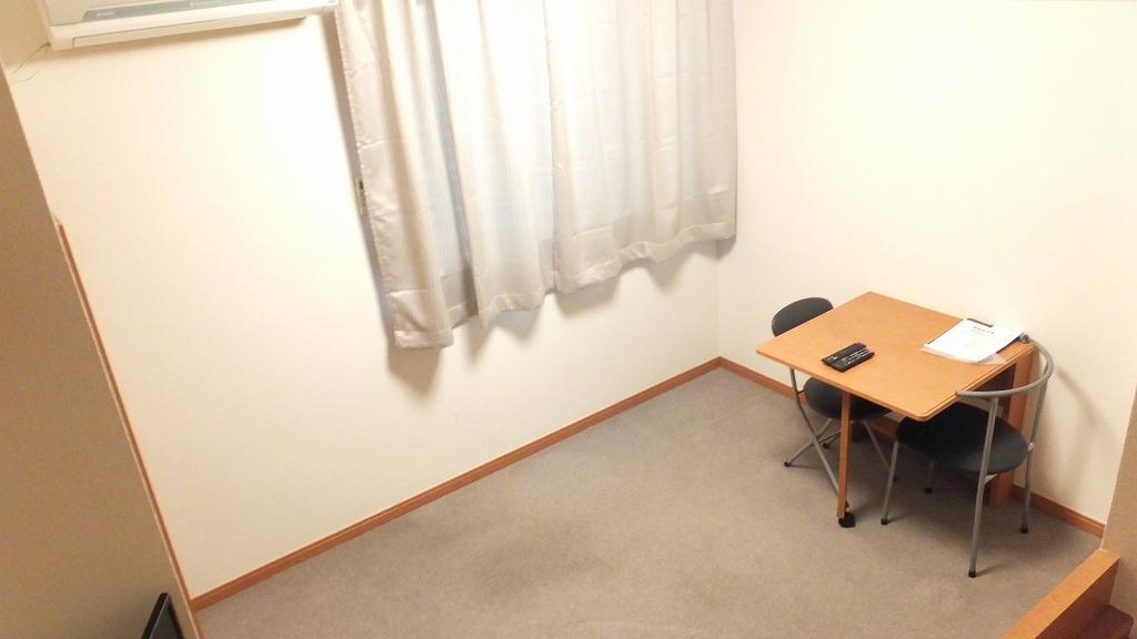 レオパレス本町 リビング