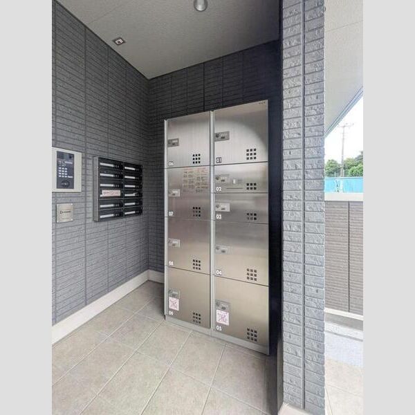 アリュール 周辺