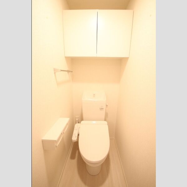 ラリュール西新井本町 トイレ