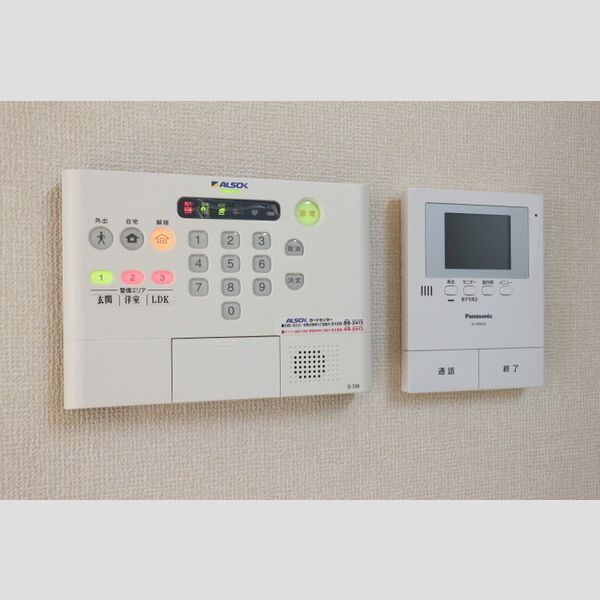 フォリウムー　M ALSOKホームセキュリティー・モニター付きインターホン