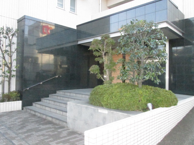 ｒａｐｐｏｒｔ　Ｍ’ｓ エントランス