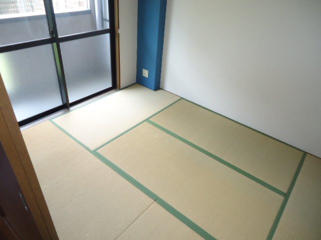 サンヒルズつつじヶ丘 リビング