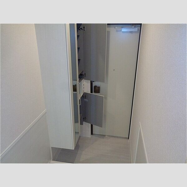 fortunex　(フォーチュンテン)102号室 シューズBOX