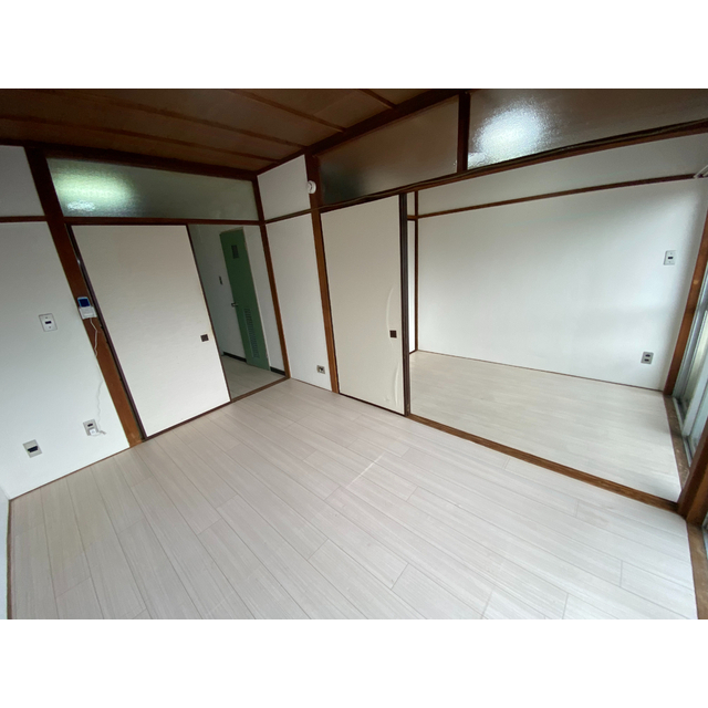 第2白楽マンション103号室 リビング