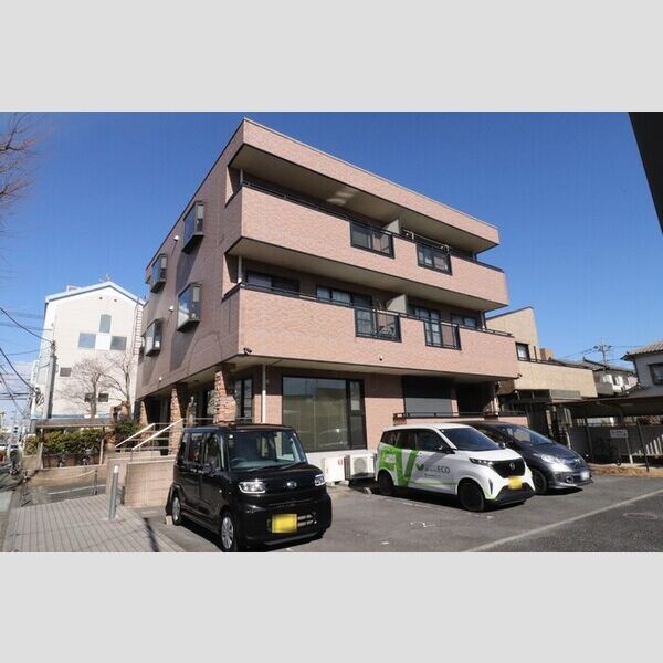 サンプレスの外観画像