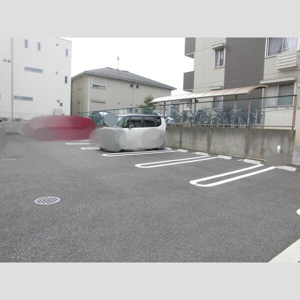 Briller(ブリエ) 駐車場