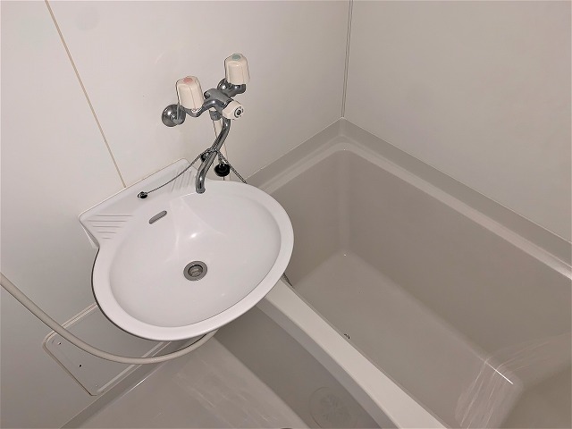 レオパレスひなた バストイレ別