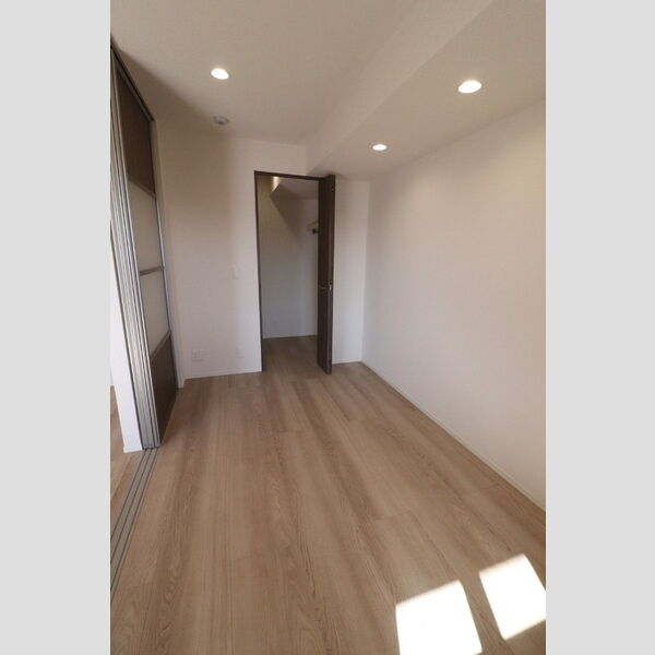 センカⅢ302号室 洋室5.6帖