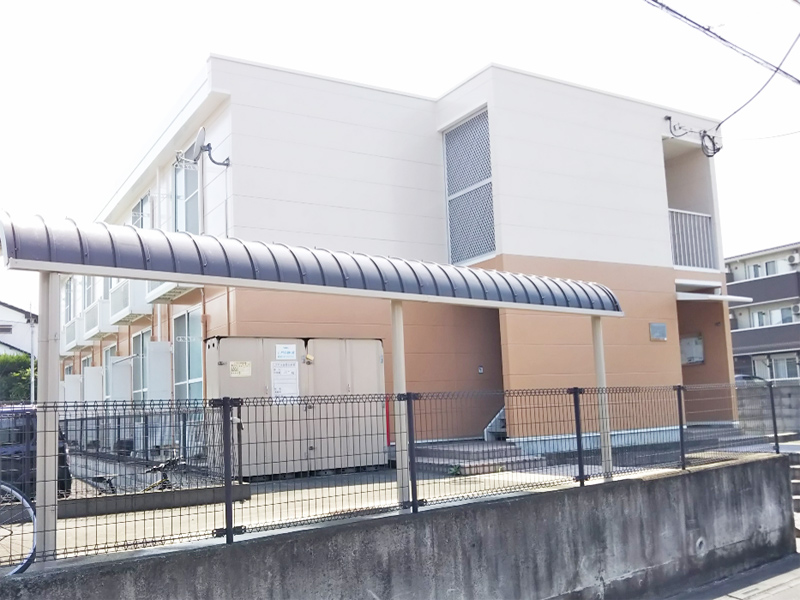 レオパレスαの外観画像