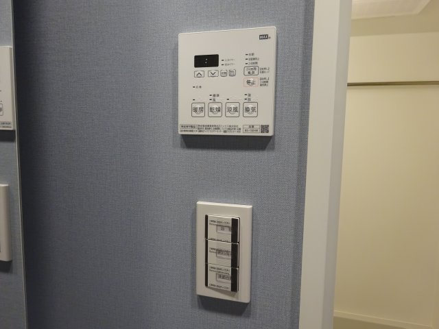 Log練馬／ログ練馬 ログ練馬