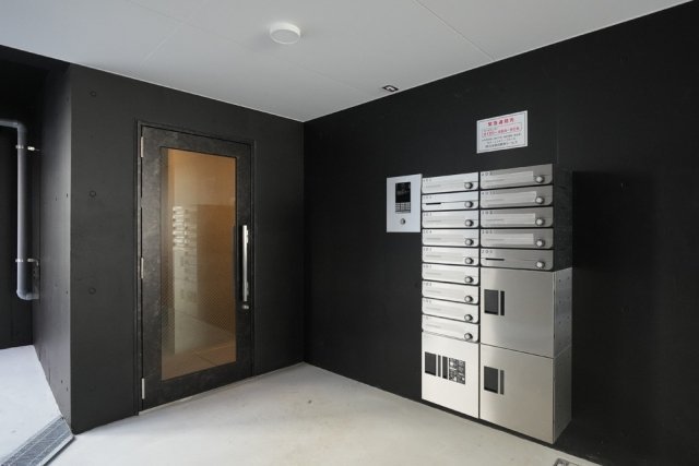 Ｒｅｓｉｄｅｎｃｅ　南千住3階 エントランス