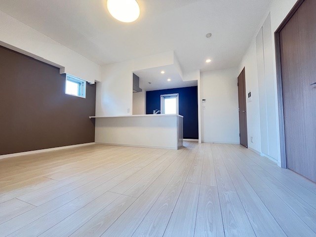 アジールコート新高円寺4階 リビング