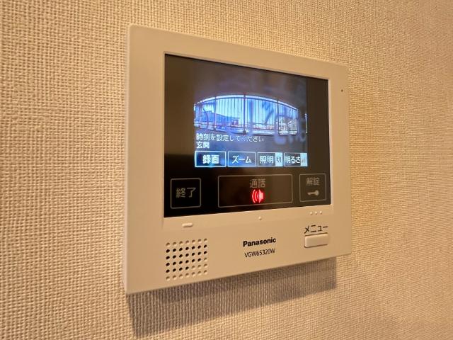 カーネル　ベイス102号室 カメラ付インターホン