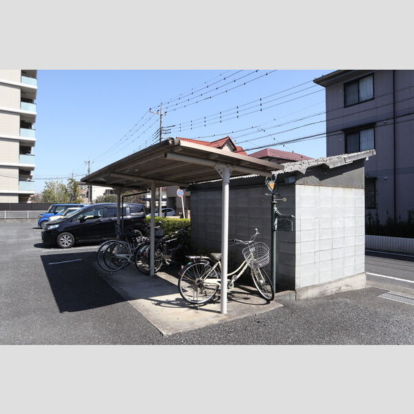 ヴァンベール東川口　Ⅴ103号室 駐輪場