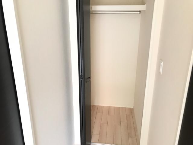 グリーンパーシモン102号室 収納